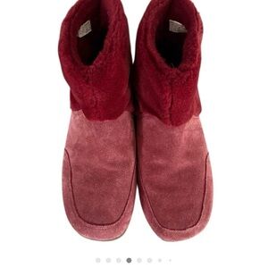 Vionic Red Maise Ankle Boots